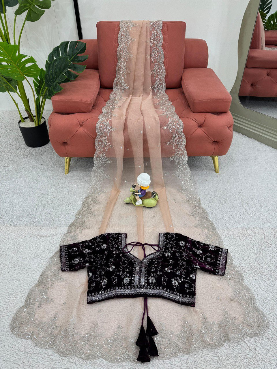 ELEGANT DESIGNER SAREE IN HEAVY ORGANZA SILK WITH VELVET BLOUSE