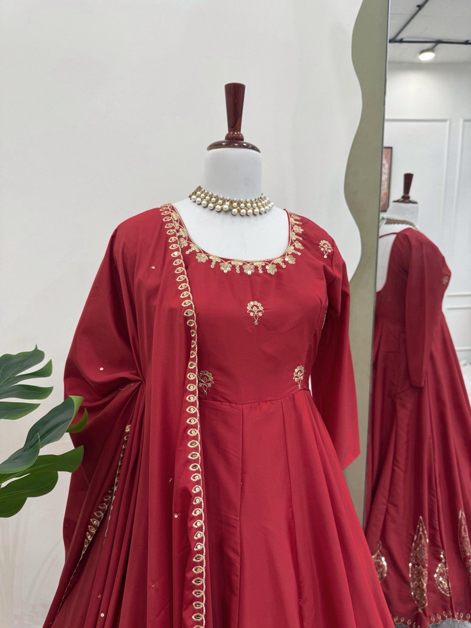 GRACEFUL DESIGNER ANARKALI SET IN NATURAL CREPE WITH THREAD & SEQUIN WORK