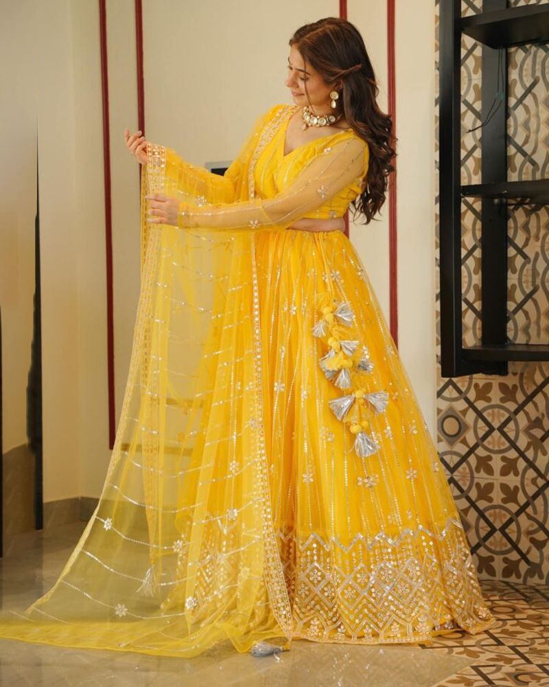 PREMIUM HEAVY BUTTERFLY NET LEHNGA CHOLI WITH 9MM SEQUENCE AND ZARI EMBROIDERY