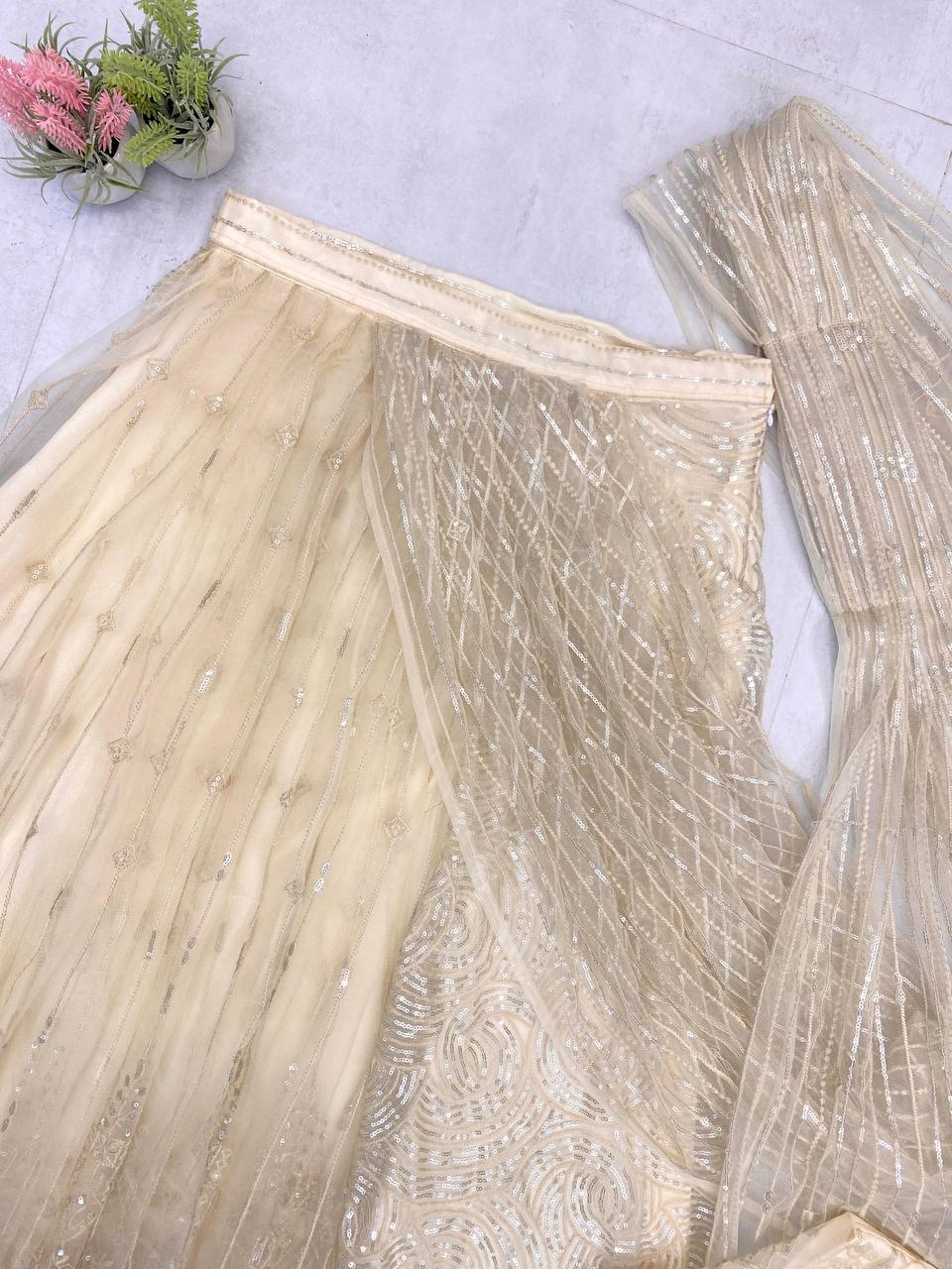 NEW READY-TO-WEAR SAREE WITH LONG SLEEVES BLOUSE IN BUTTERFLY NET FABRIC