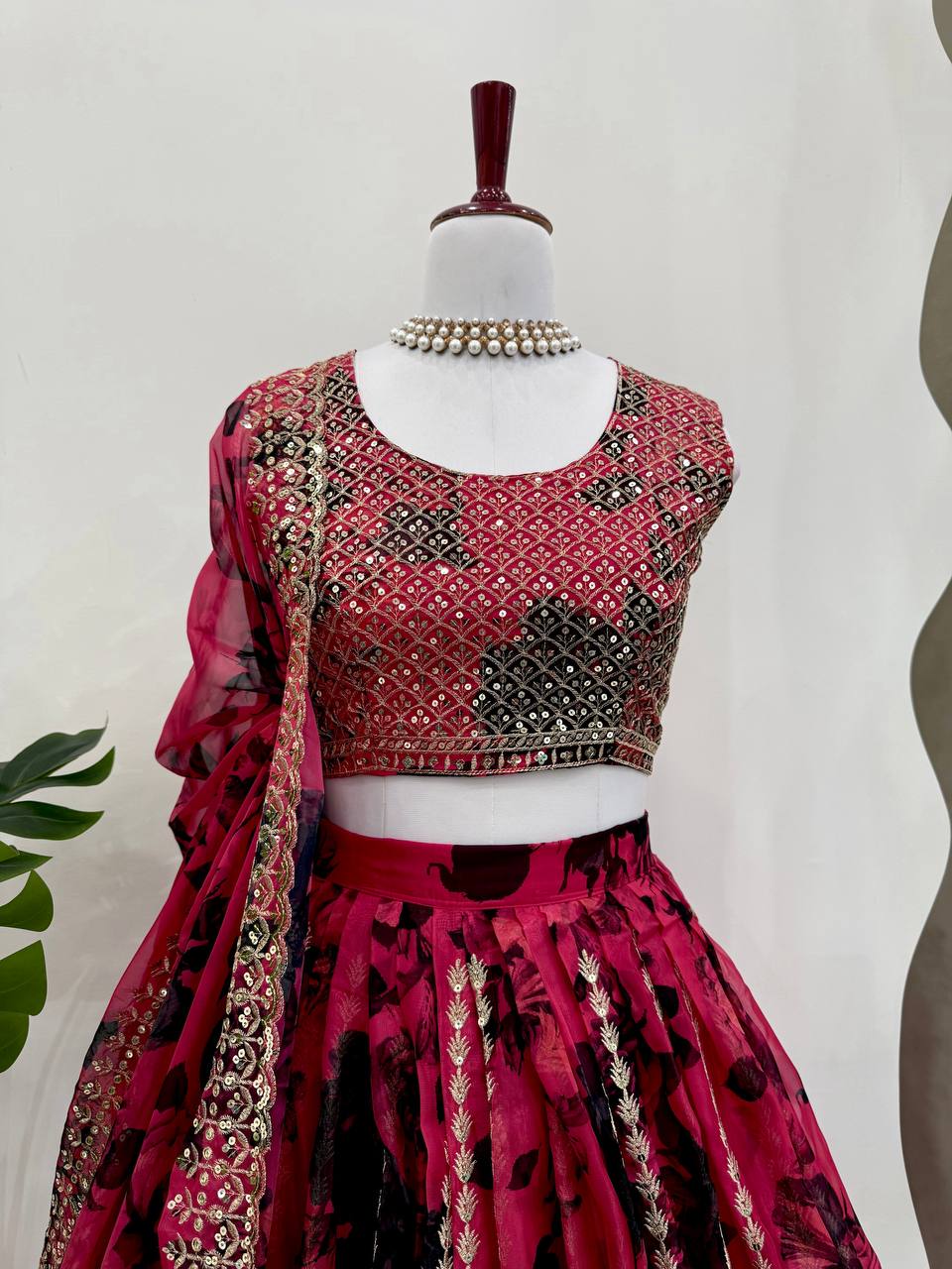 ELEGANT DESIGNER LEHENGA SET