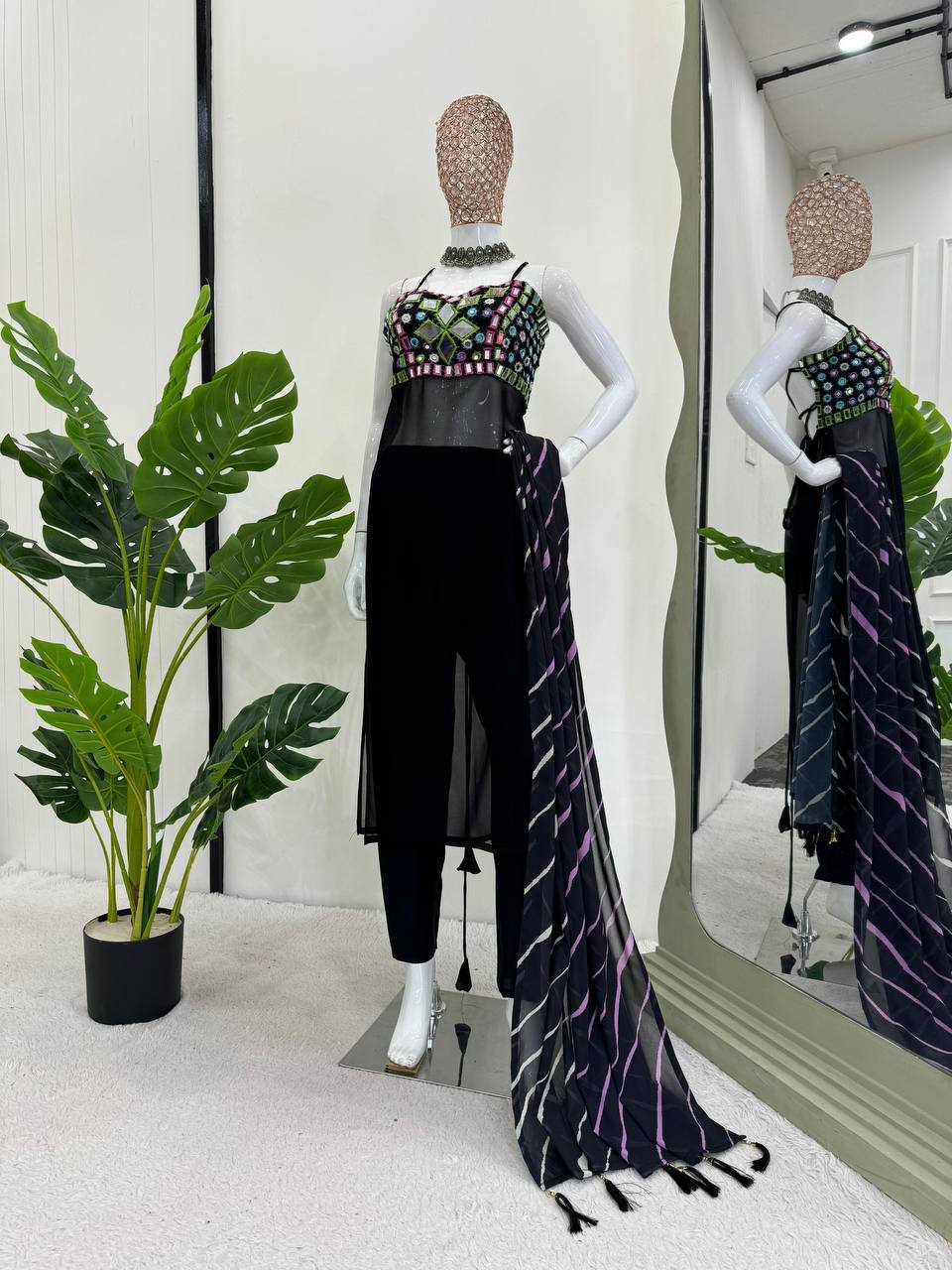 ELEGANT FOUX GEORGETTE TOP SET WITH DIGITAL PRINT DUPATTA