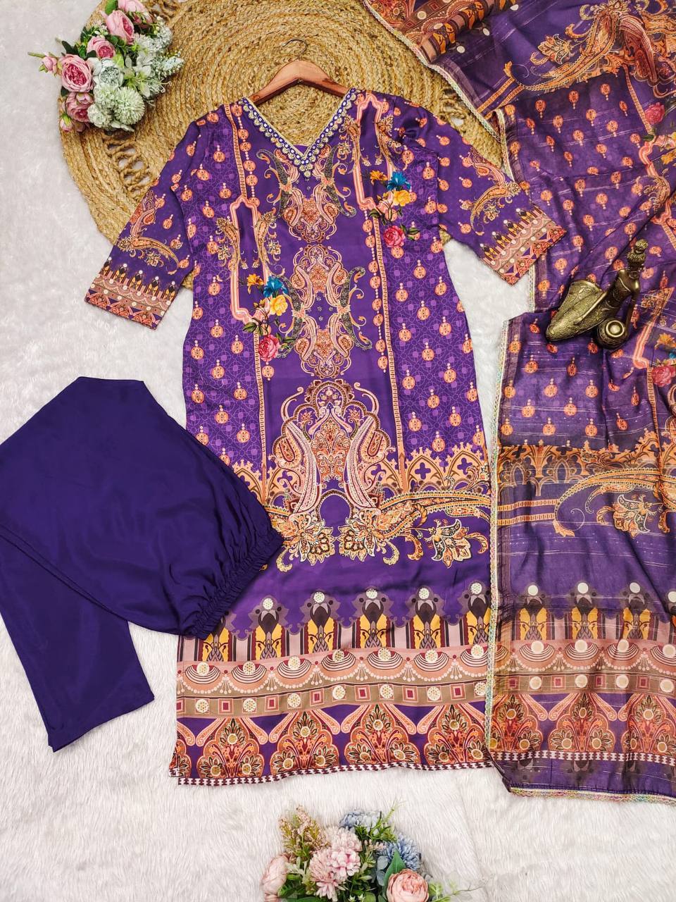 NEW ARRIVAL – 3-PIECE DESIGNER SUIT SET