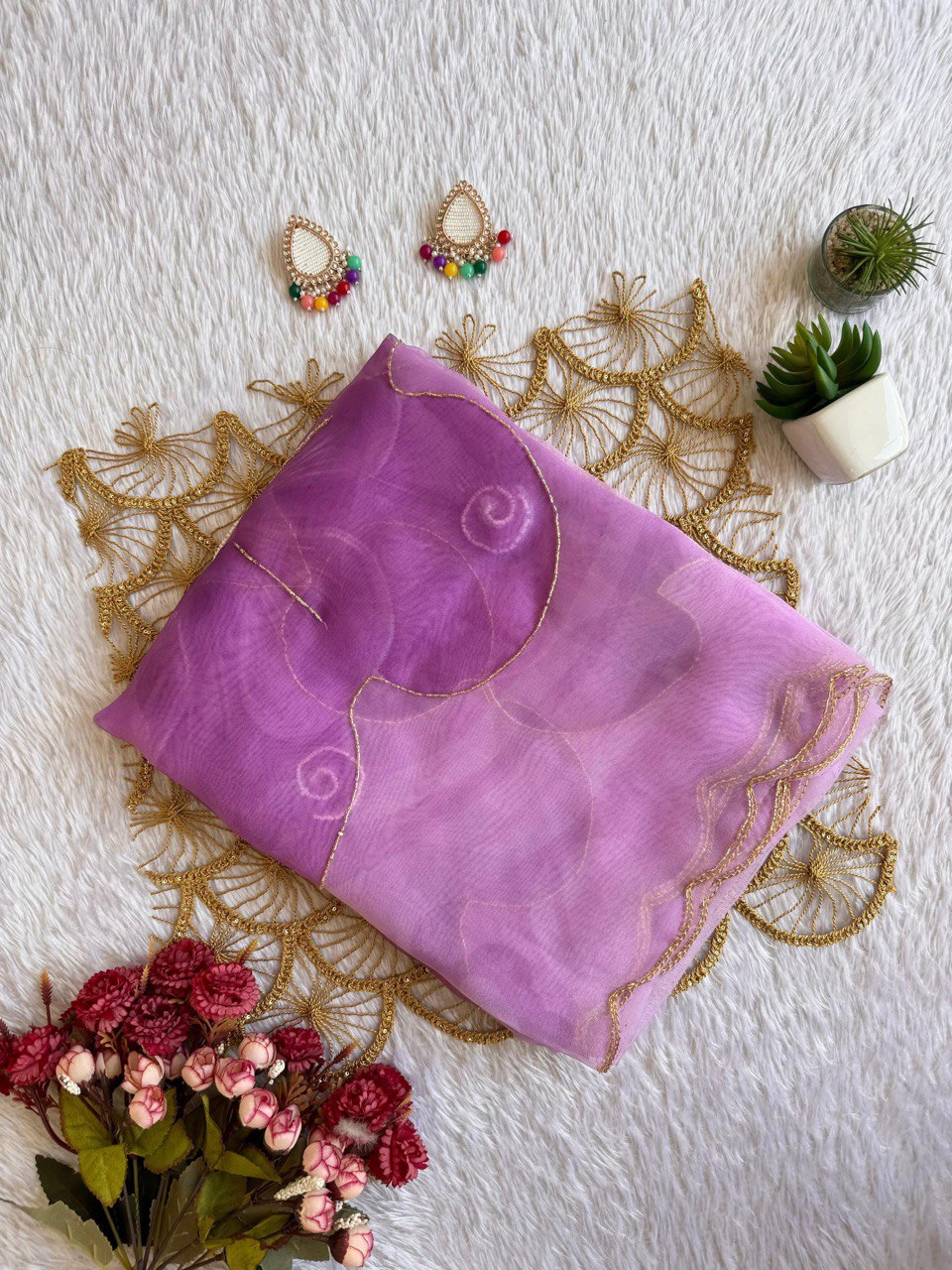 EXCLUSIVE DESIGNER ORGANZA SAREE β A FUSION OF GRACE & LUXURY