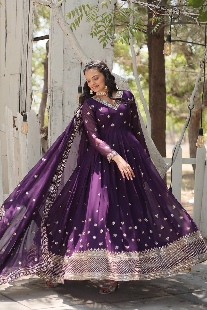 EXQUISITE DESIGNER ANARKALI SUIT
