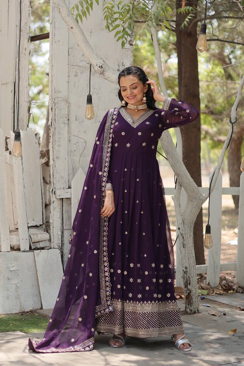 EXQUISITE DESIGNER ANARKALI SUIT