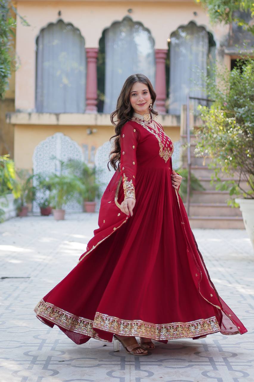 EXQUISITE FAUX BLOOMING GEORGETTE GOWN WITH DESIGNER DUPATTA