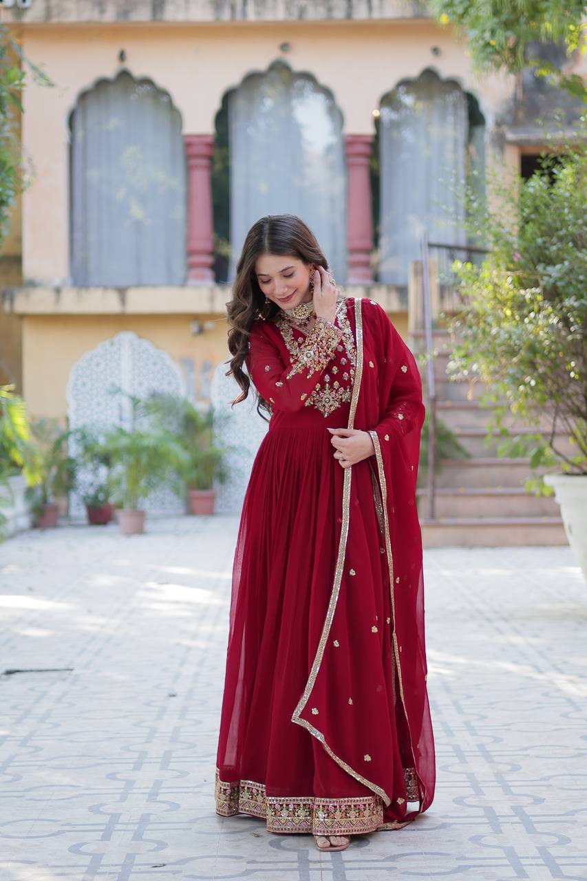 EXQUISITE FAUX BLOOMING GEORGETTE GOWN WITH DESIGNER DUPATTA