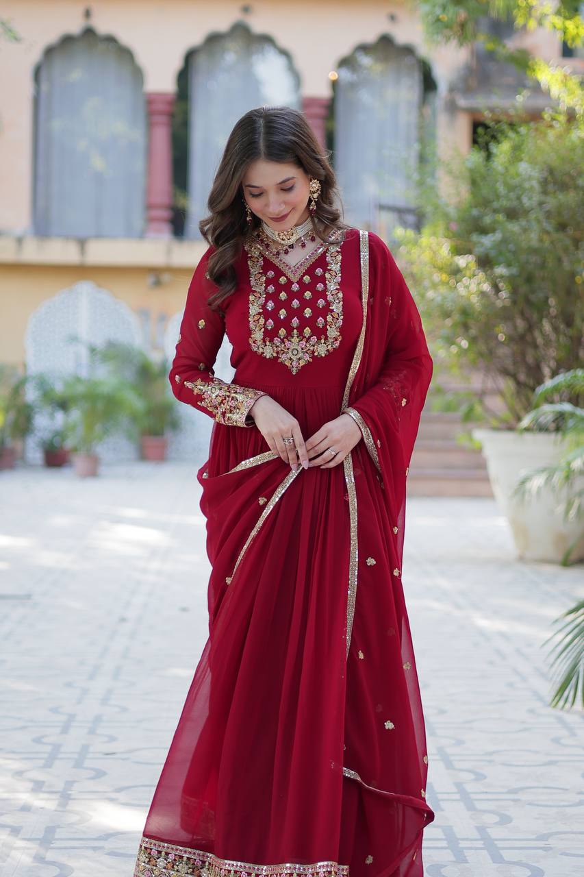 EXQUISITE FAUX BLOOMING GEORGETTE GOWN WITH DESIGNER DUPATTA