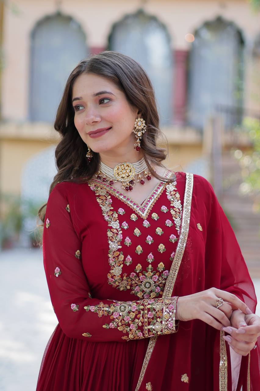 EXQUISITE FAUX BLOOMING GEORGETTE GOWN WITH DESIGNER DUPATTA