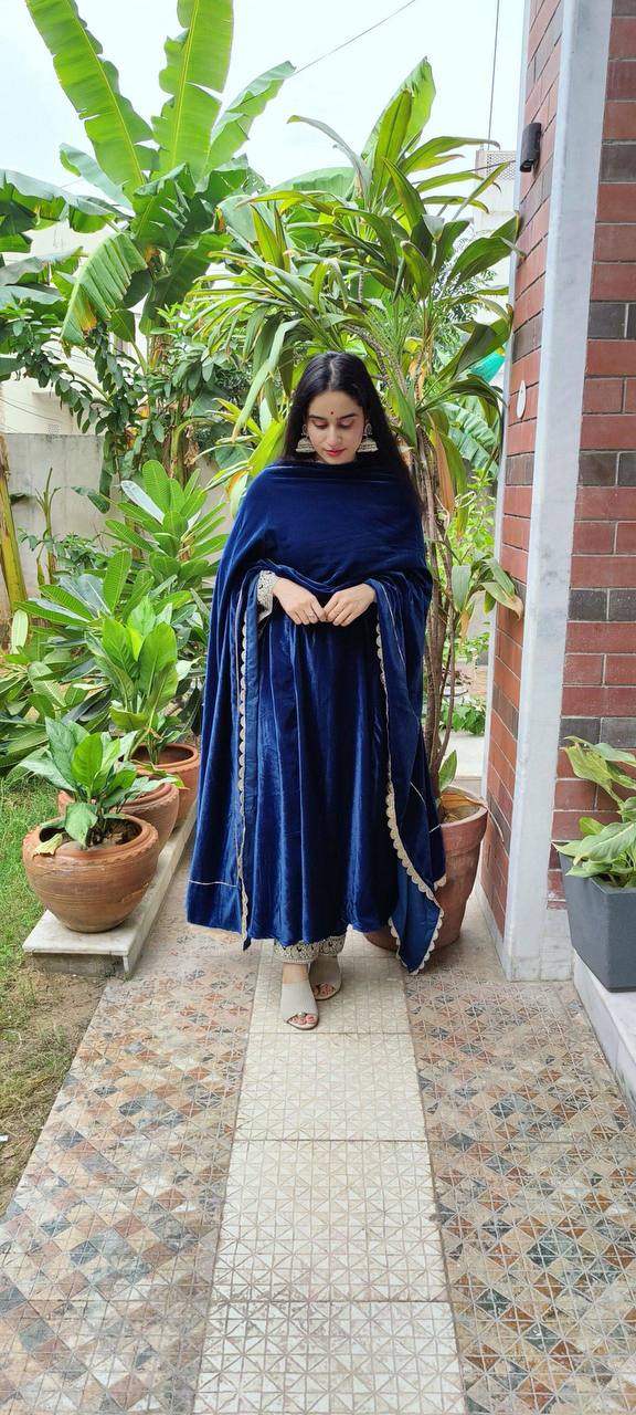 REGAL VISCOS VELVET PANT SET