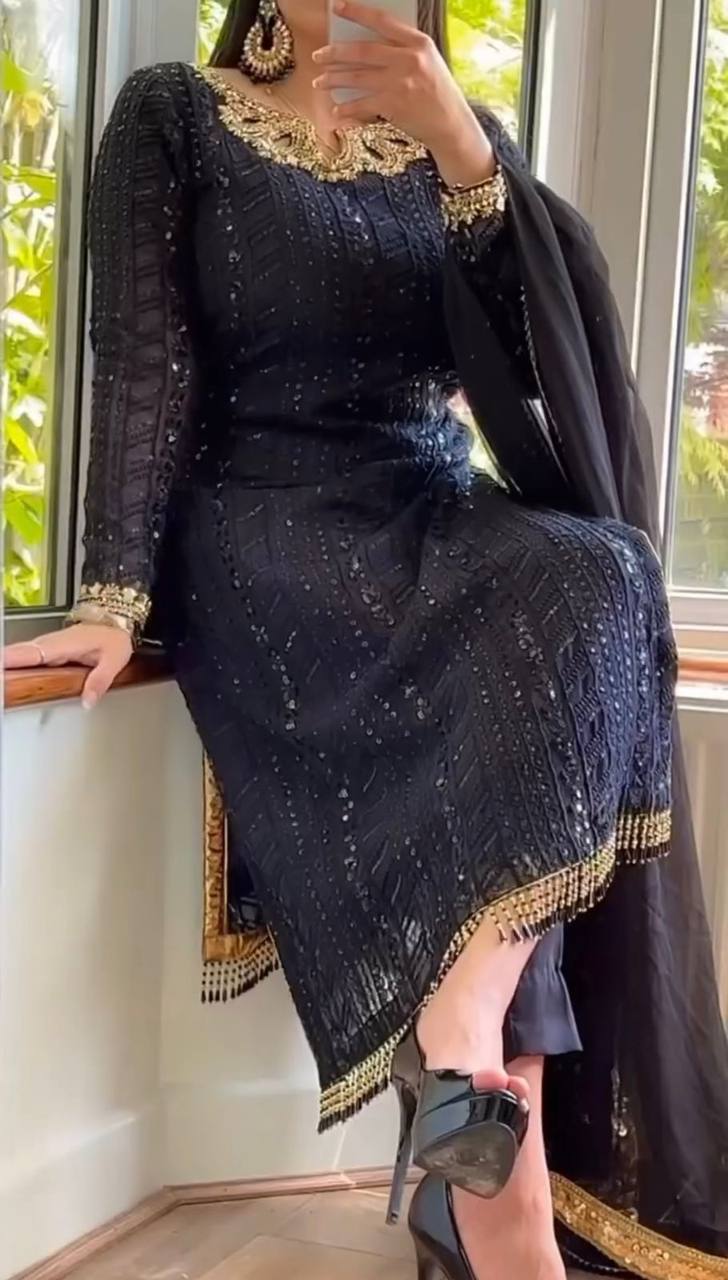 ELEGANT FOUX GORGETTE TOP & PENT SET WITH DUPATTA