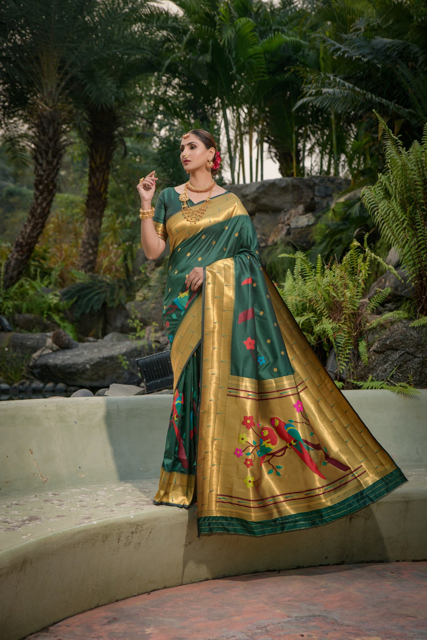 LUXURIOUS PAITHANI PURE SILK HANDLOOM SAREE WITH PURE GOLD ZARI