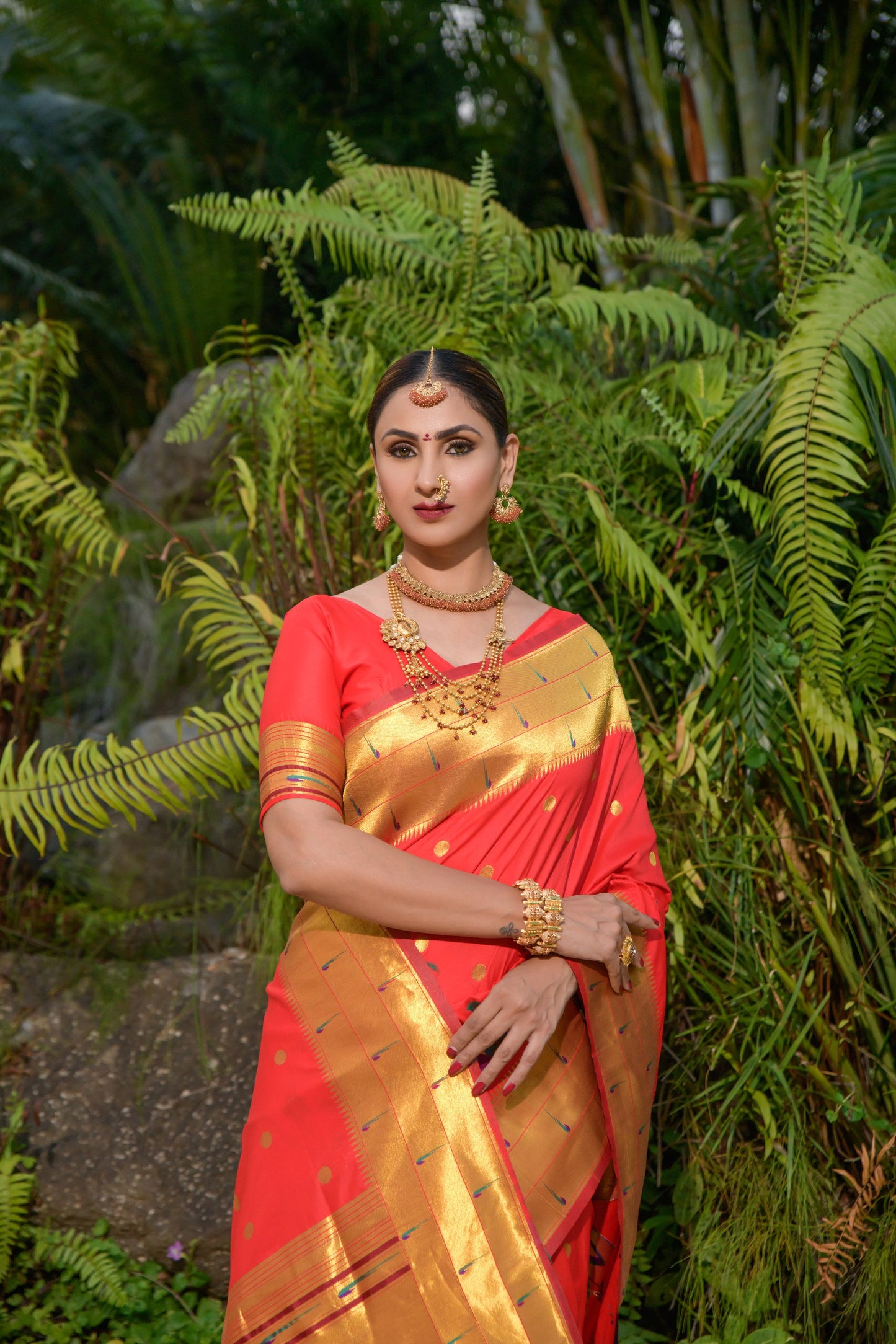 LUXURIOUS PAITHANI PURE SILK HANDLOOM SAREE WITH PURE GOLD ZARI
