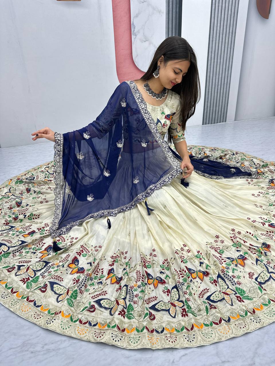 GRAND WEDDING WEAR LEHENGA CHOLI SET WITH CANCAN & EXQUISITE SEQUENCE WORK