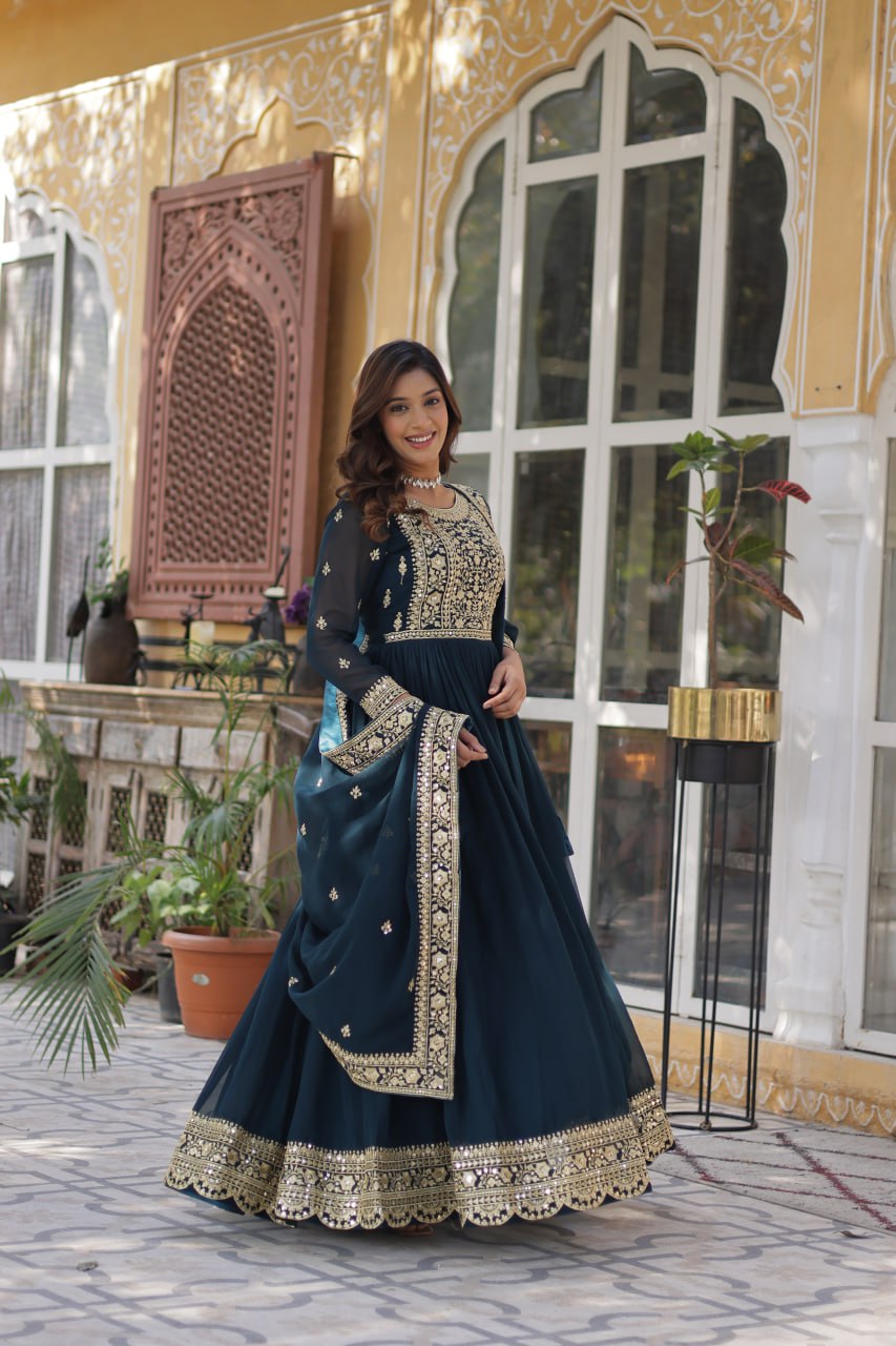 ELEGANT FAUX BLOOMING GOWN WITH ZARI & SEQUINS EMBROIDERY