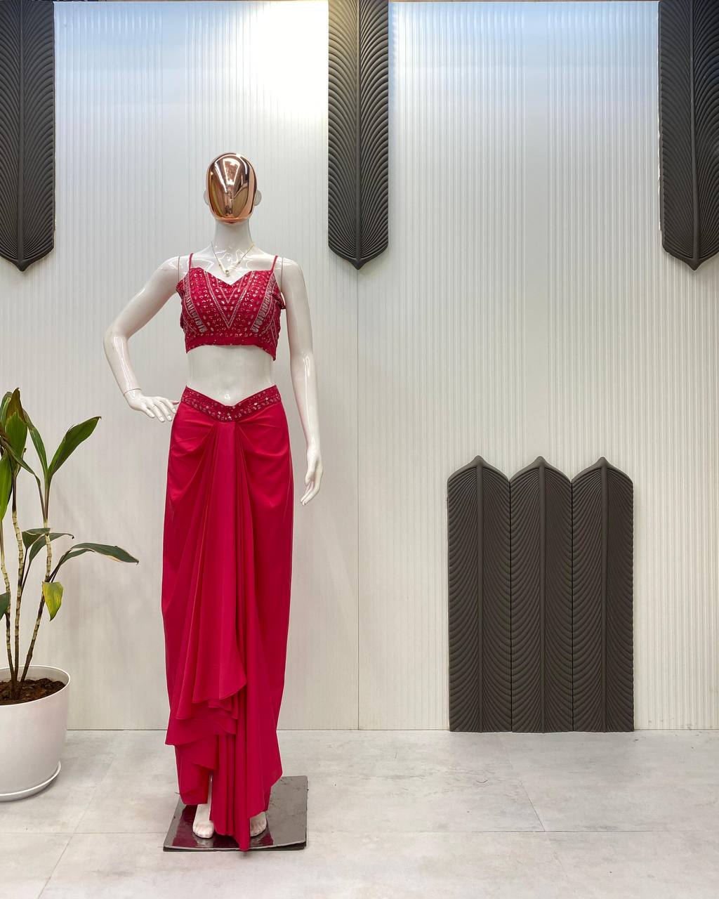 NEW THREE-PIECE DESIGNER WESTERN OUTFIT FOR A TRENDY WEDDING SEASON
