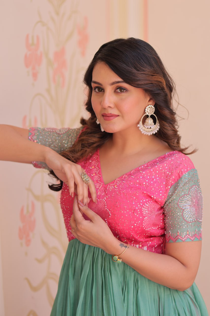 ELEGANT GOLD CRUSH GOWN WITH BEADS EMBROIDERY – PERFECT FOR OCCASIONS