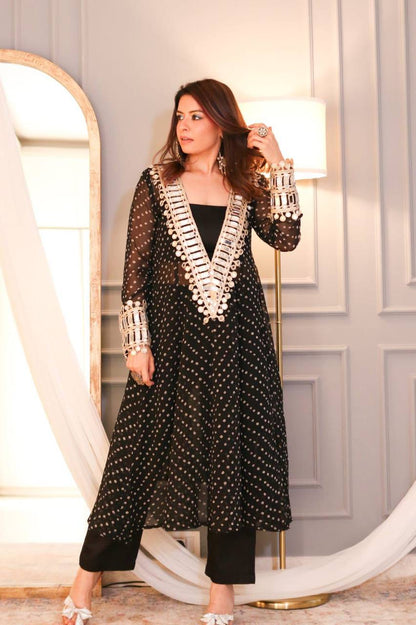 NEW TRENDY THREE-PIECE READY-TO-WEAR KURTA PANT SET WITH TUBE BLOUSE