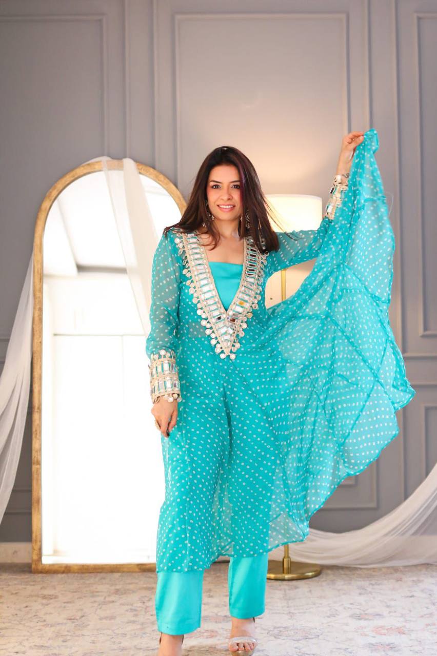 NEW TRENDY THREE-PIECE READY-TO-WEAR KURTA PANT SET WITH TUBE BLOUSE