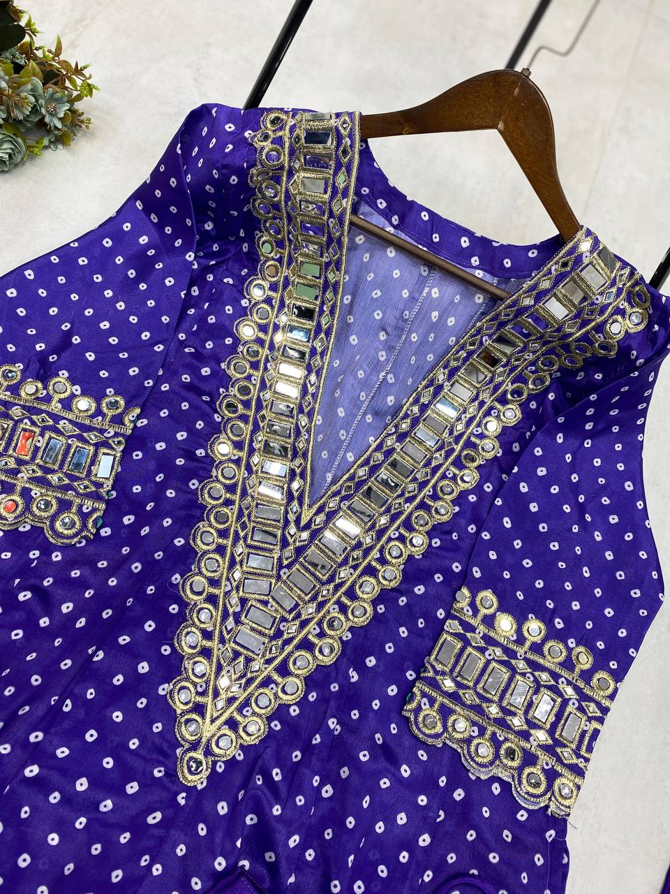NEW TRENDY THREE-PIECE READY-TO-WEAR KURTA PANT SET WITH TUBE BLOUSE