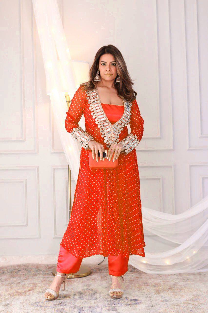 NEW TRENDY THREE-PIECE READY-TO-WEAR KURTA PANT SET WITH TUBE BLOUSE