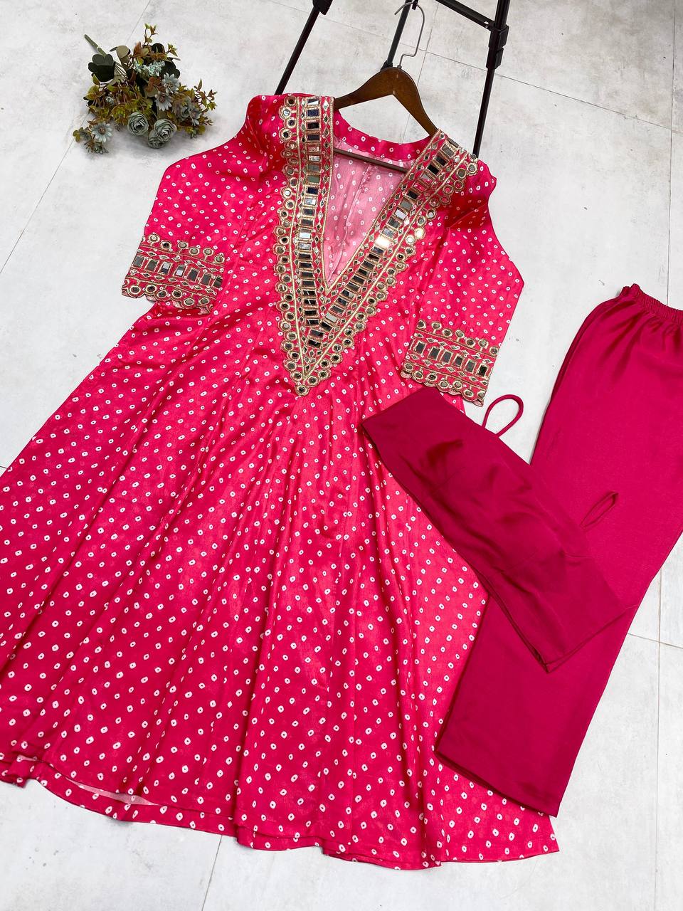 NEW TRENDY THREE-PIECE READY-TO-WEAR KURTA PANT SET WITH TUBE BLOUSE