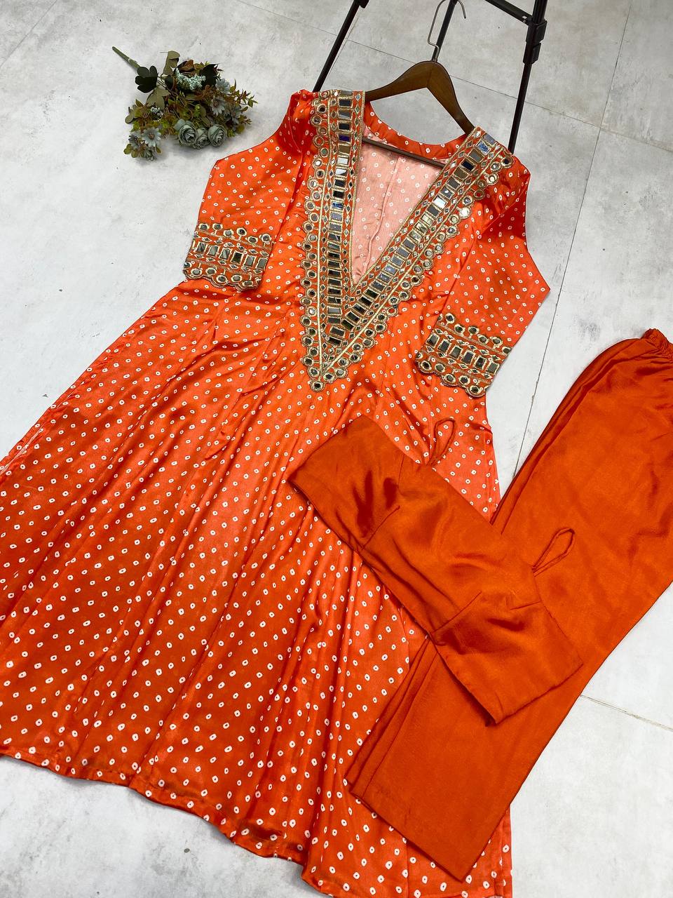 NEW TRENDY THREE-PIECE READY-TO-WEAR KURTA PANT SET WITH TUBE BLOUSE