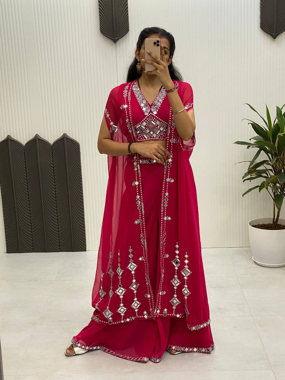 NEW THREE-PIECE WESTERN OUTFIT FOR TRENDY WEDDING SEASON