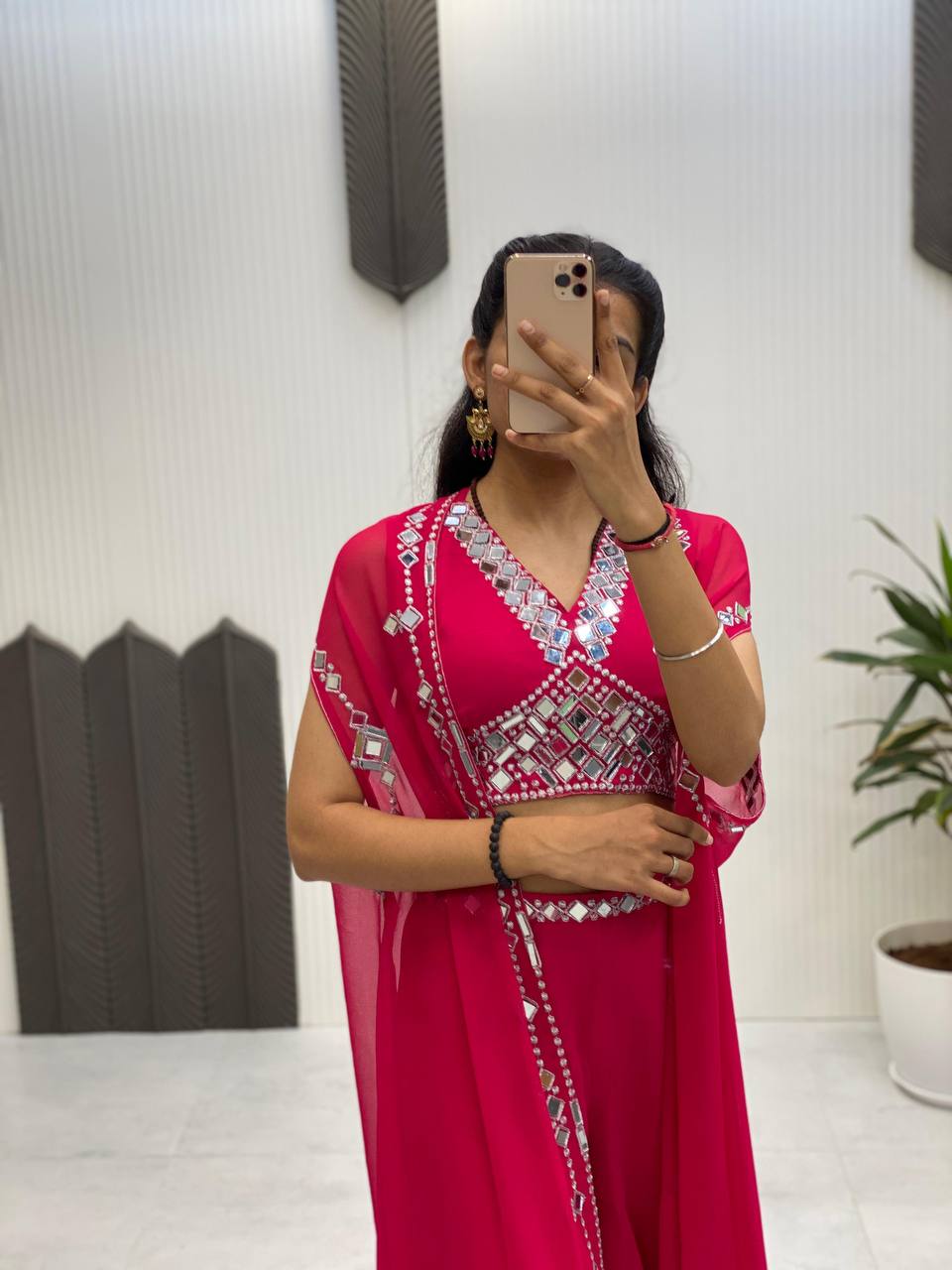 NEW THREE-PIECE WESTERN OUTFIT FOR TRENDY WEDDING SEASON