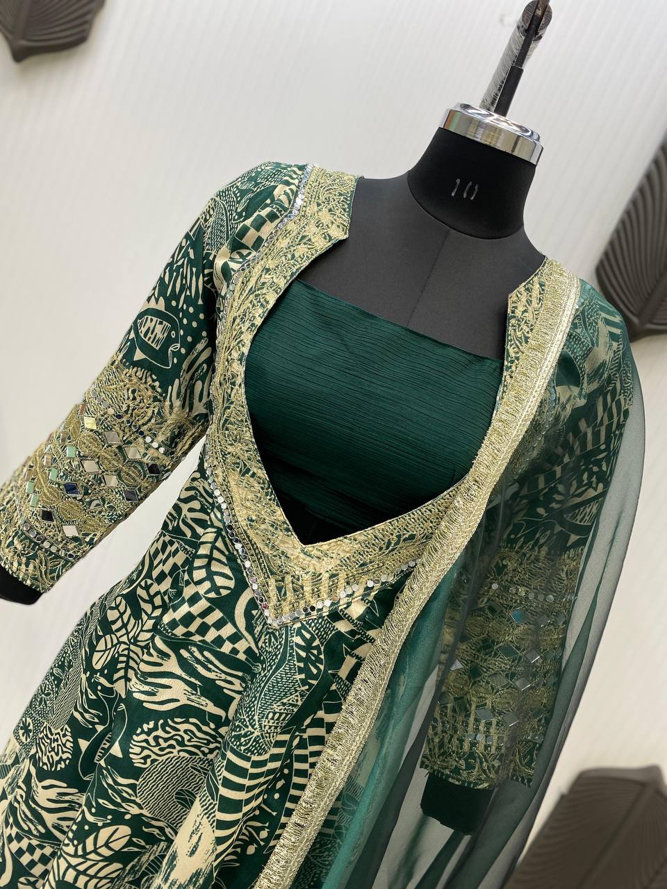 NEW TRENDY FOUR-PIECE INDO-WESTERN SET – TOP, BOTTOM, BLOUSE & DUPATTA
