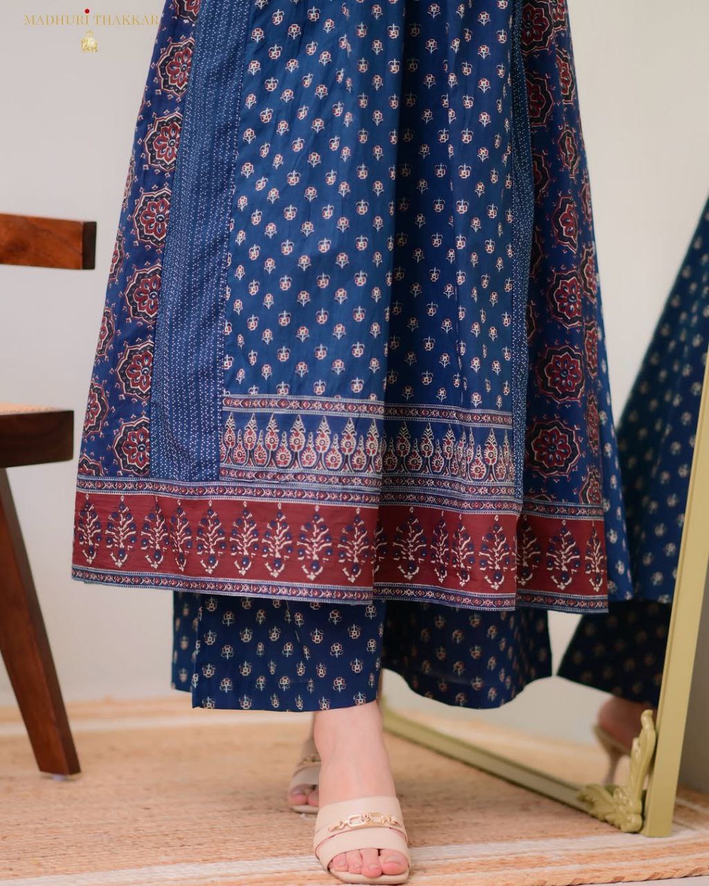 PREMIUM MAL COTTON KURTI PLAZO DUPATTA SET WITH HANDWORK NECK DETAILING