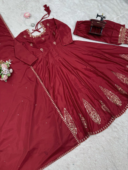 GRACEFUL DESIGNER ANARKALI SET IN NATURAL CREPE WITH THREAD & SEQUIN WORK