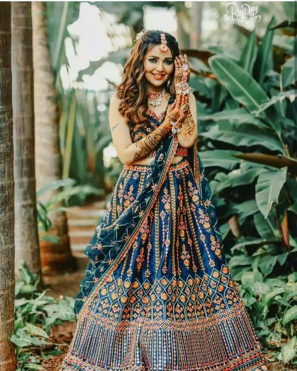 ELEGANT CHINON LEHENGA CHOLI SET WITH INTRICATE SEQUINS & JARI EMBROIDERY