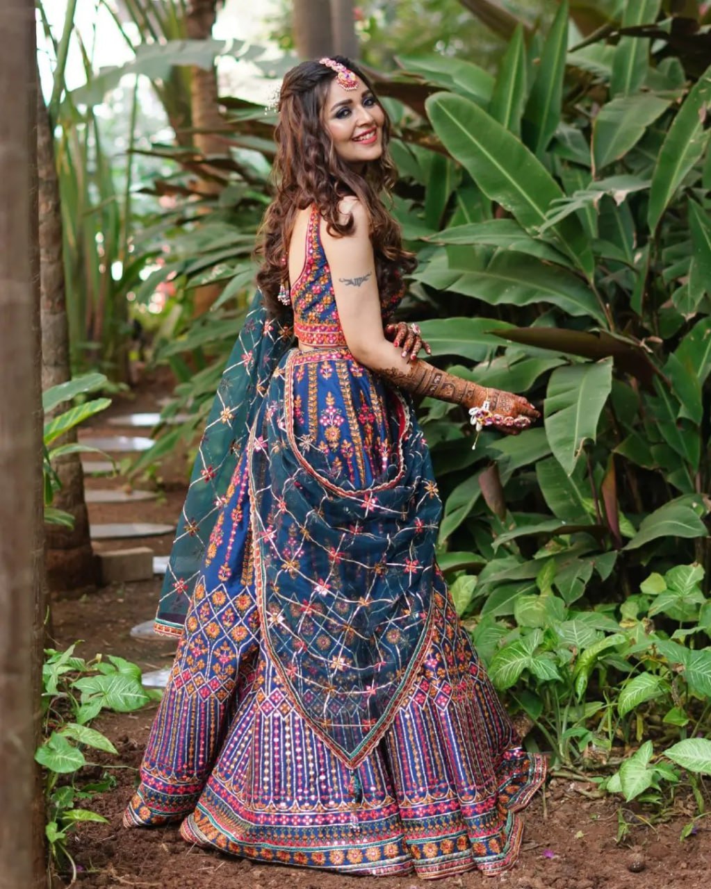 ELEGANT CHINON LEHENGA CHOLI SET WITH INTRICATE SEQUINS & JARI EMBROIDERY