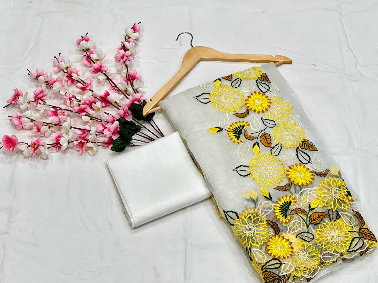 ELEGANT MULTI EMBROIDERED KHADI ORGANZA SAREE