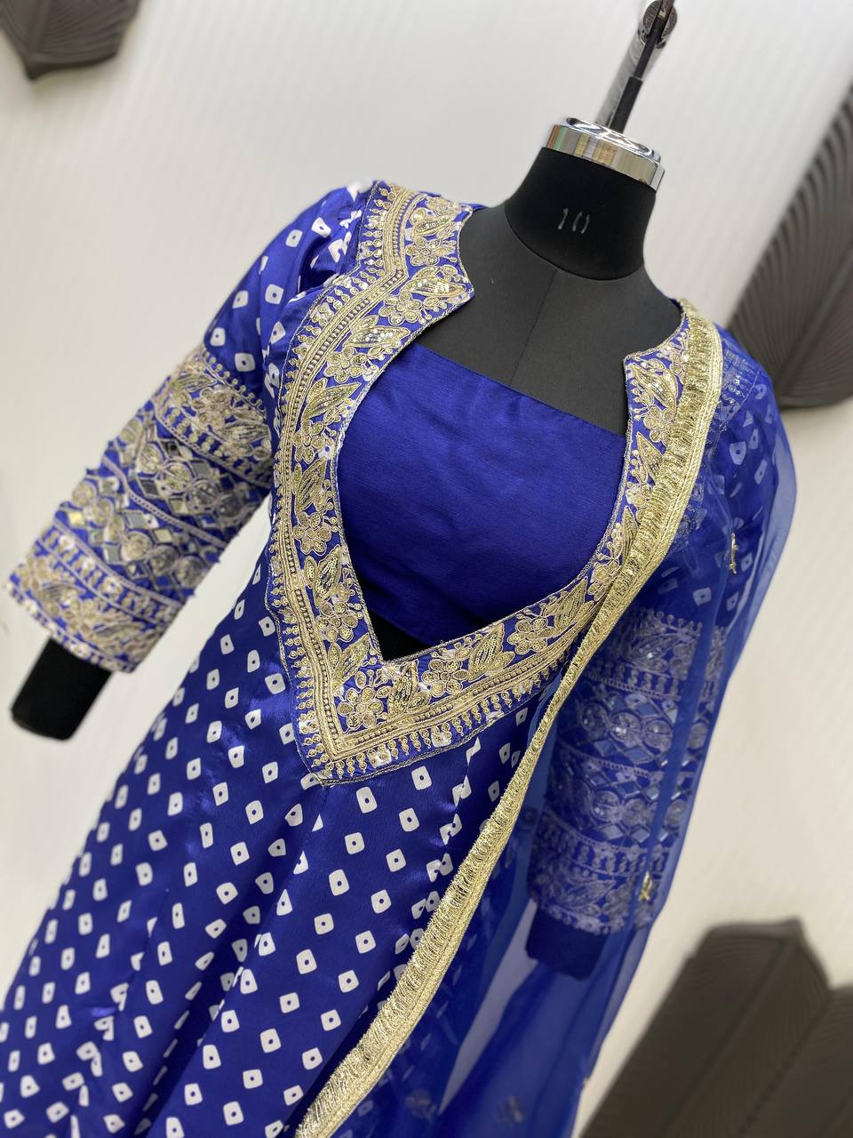 NEW TRENDY THREE-PIECE READY-TO-WEAR KURTA SET WITH TUBE BLOUSE