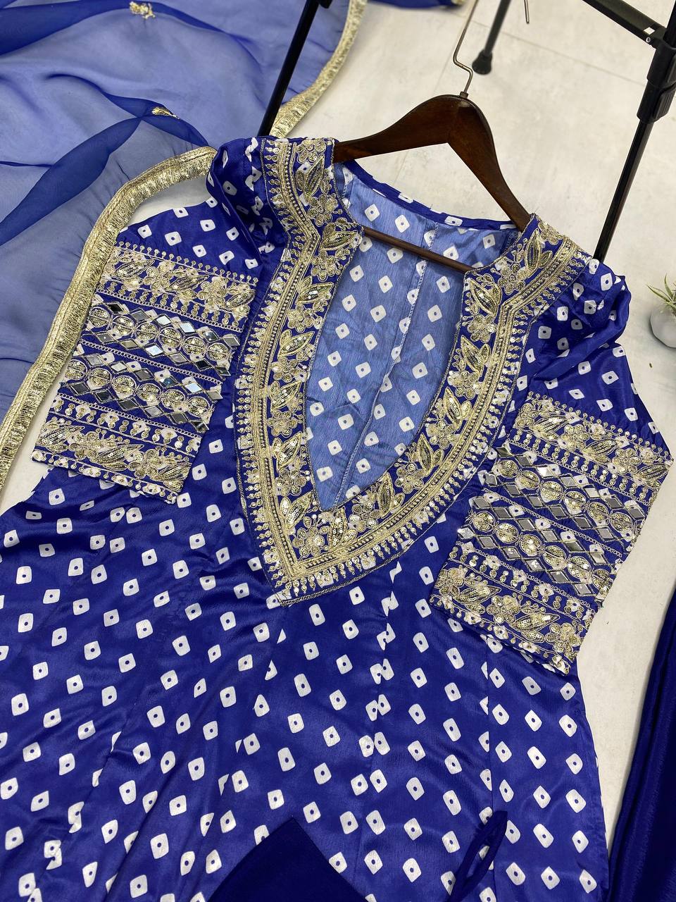 NEW TRENDY THREE-PIECE READY-TO-WEAR KURTA SET WITH TUBE BLOUSE