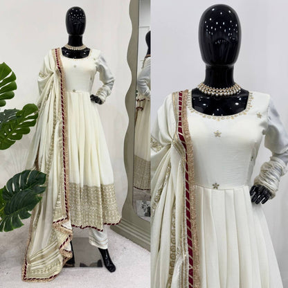 ELEGANT DESIGNER THREE-PIECE SET