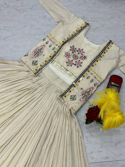 FESTIVAL SPECIAL CROP TOP LEHENGA SET