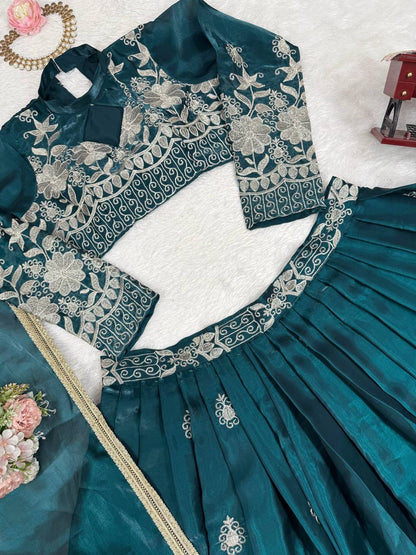 ELEGANT DESIGNER LEHENGA SET