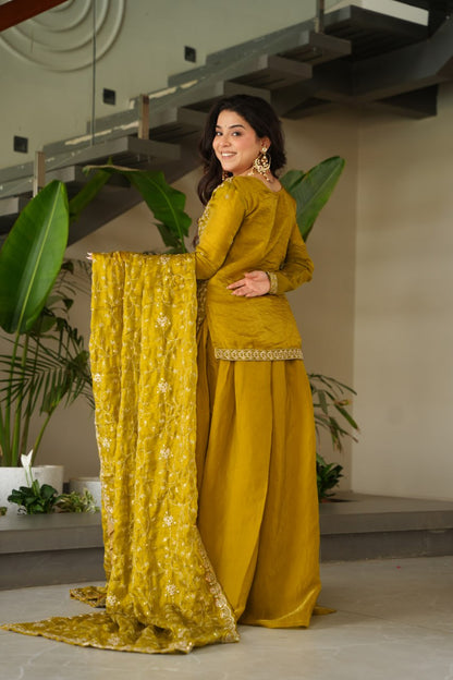 PREMIUM DESIGNER READYMADE TOP-BOTTOM-DUPATTA COLLECTIONS 2025