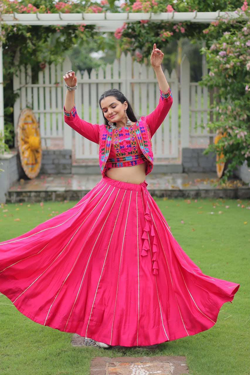 NAVRATRI LEHENGA CHOLI COLLECTIONS – 2025