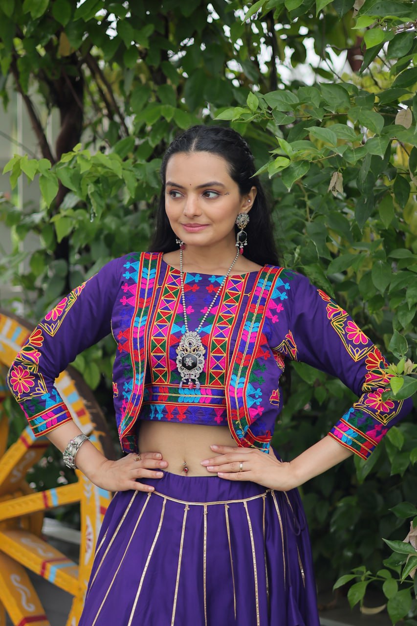 NAVRATRI LEHENGA CHOLI COLLECTIONS – 2025