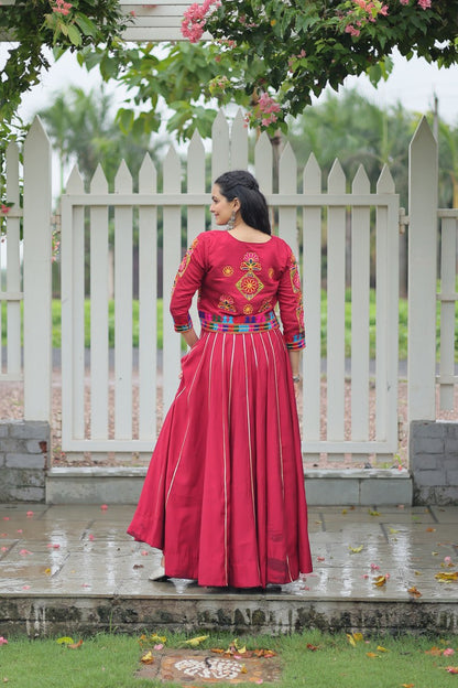 NAVRATRI LEHENGA CHOLI COLLECTIONS – 2025