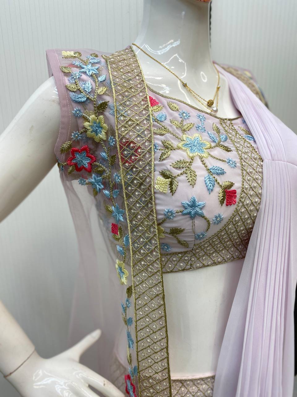 NEW THREE-PIECE WESTERN READY-TO-WEAR SAREE SET WITH ELEGANT KOTI