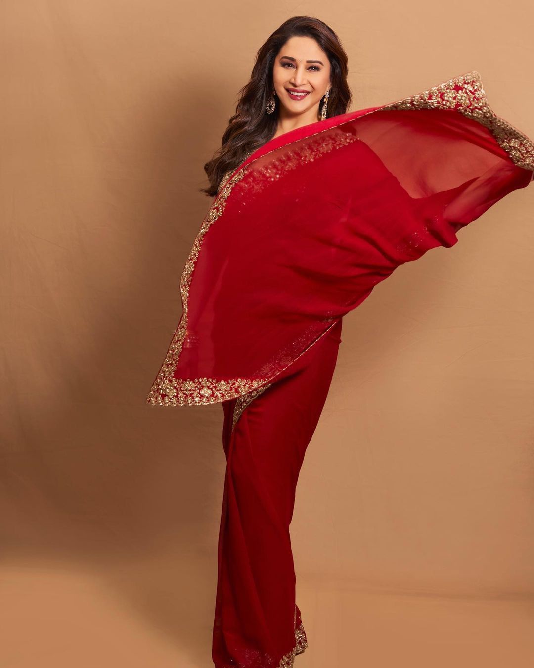 BOLLYWOOD - INSPIRED MADHURI DIXIT RED PARTY WEAR SAREE