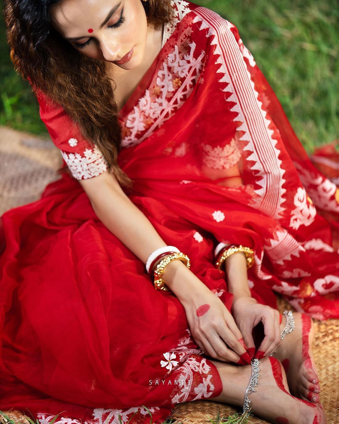 RED ORGANZA PARTY WEAR SAREE