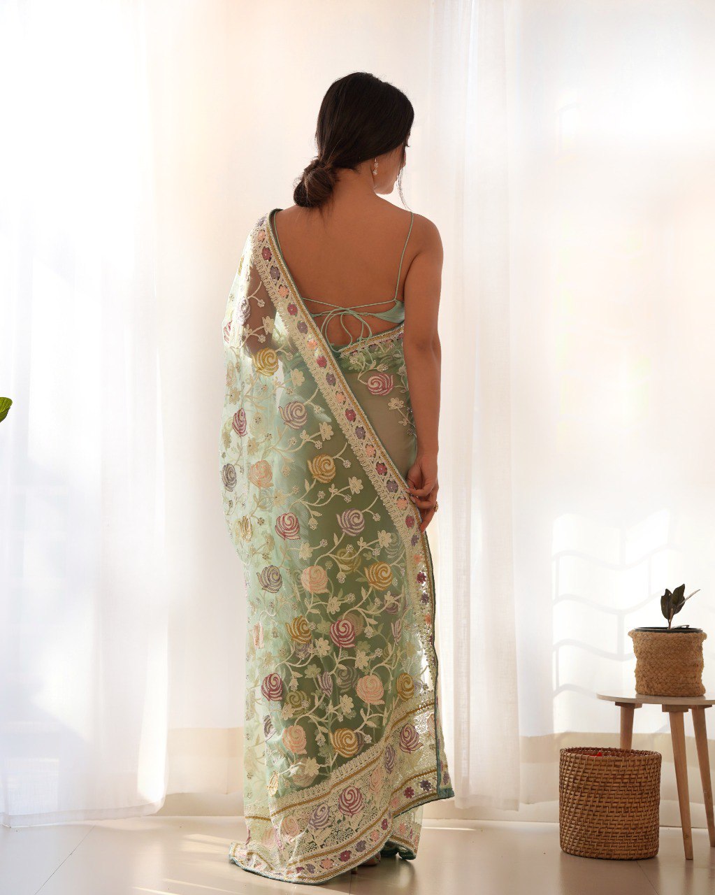 BOLLYWOOD TRENDZ EXCLUSIVE DESIGNER SAREE COLLECTION