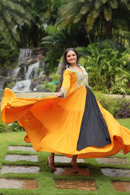 STUNNING PARTYWEAR GOWN